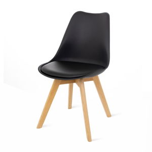 Černá židle s bukovými nohami loomi.design Retro