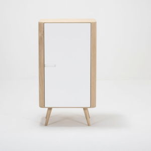 Skříňka z dubového dřeva Gazzda Ena, 60 x 110 cm
