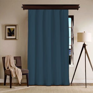 Tmavě modrý závěs Curtain Kesso, 140 x 260 cm