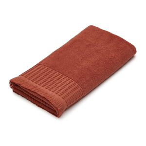 Bavlněný ručník v cihlové barvě 70x140 cm Veta – Kave Home