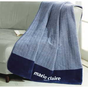 Modrá deka z edice Marie Claire Bastia, 130 x 170 cm